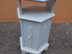 comodino fungo / porta telefono