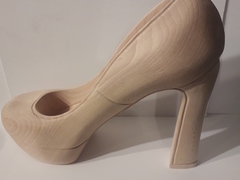 Scarpa  donna e uomo prototipi  giganti