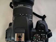Canon EOS 250D + Obiettivo 18-55