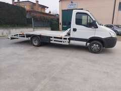 IVECO DAILY CARROATTREZZI