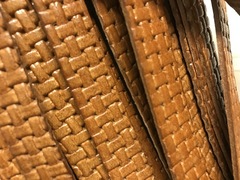Nastro in pelle cognac per collari e tracolle