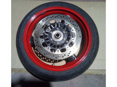 Cerchio anteriore con dischi Triumph Speed Triple 955i