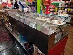 Bancone e retrobancone bar + vetrina refrigerante