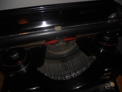 Macchina da scrivere Olivetti M40.