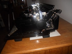 Macchina da scrivere Olivetti M40.