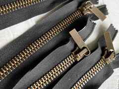 Cerniere lampo cm 25 colore Nero – CN2