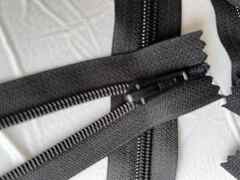 Cerniere lampo in nylon nero da Cm 20