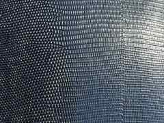 Pelle di vitello nero stampata lucertola