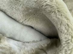 Pelle di shearling verde acqua