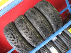 4 pneumtaici 1756515 michelin spedizione gratis