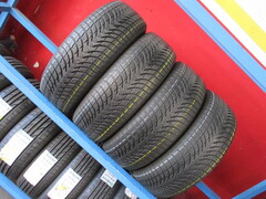 4 pneumtaici 1756515 michelin spedizione gratis