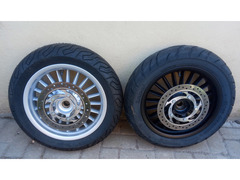 Cerchio post e gomma 140/70-14 Piaggio Beverly 300
