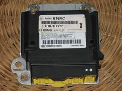 Lancia Thema airbag 95128 P68068 616AD Bosch 0 285 011 190