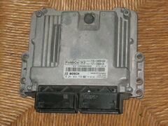 ECU FORD FOMOCO 0281033758 NWCO F1B1-12A650-BGA F1F1-12B684-ZA