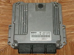 ECU VIVARO 2.0 DCI 0281014648 P8200943312 8200666516 8200823728