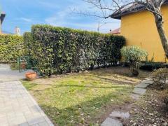 baveno feriolo appartamento indipendente con giardino