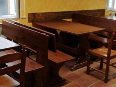 Set tavoli con pan a e tavoli per paninoteca e pub