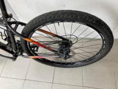 MOUNTAIN BIKE