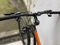 MOUNTAIN BIKE