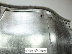 Mobile bagno argento in foglia con sportelli