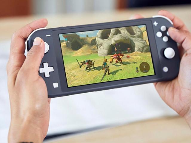 Nintendo Switch lite grigia nuova + gioco + 2 pellicole in vetro + cover ergonomica + case borsa - 6/8