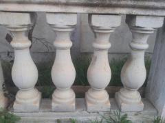 Colonnine in cemento