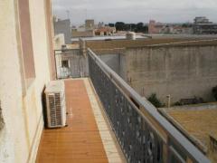 CASA 130 MQ SU DUE ELEVAZIONI