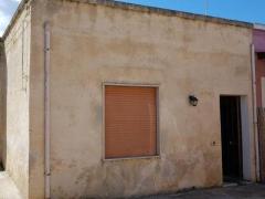 CASA INDI DI MQ 50 CON PICCOLO SPAZIO ESTERNO