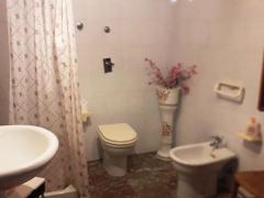 CASA INDIPENDENTE SU TRE ELEV+ GIARDINO PRIVATOE LOCALE ARTIGIANALE