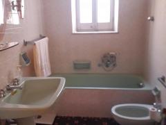 CASA INDIPENDENTE SU TRE ELEV+ GIARDINO PRIVATOE LOCALE ARTIGIANALE