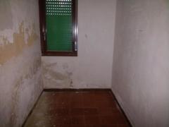 CASA IND. DI 180MQ + SPAZIO COMUNE + POZZO