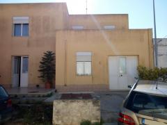 CASA  INDIP. DI  MQ.160  CIRCA CON VERANDE E GARAGE