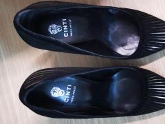 Scarpe con tacco