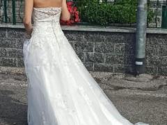 VENDESI ABITO MATRIMONIO
