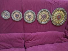 Piatti legno decorato da appendere