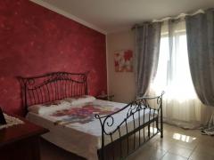 VILLA, OTTIMO STATO, IDEALE PER NUCLEO FAMILIARE NUMEROSO O DUE FAMIGLIE