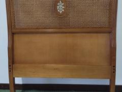 Testata letto singola con paglia di Vienna Lucidata