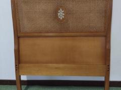 Testata letto singola con paglia di Vienna Lucidata