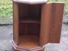Mobiletto ottagonale girevole porta bottiglie ecc.