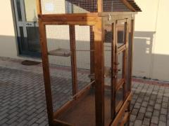 Voliera in legno per volatili