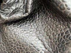 Pelle martellata bottalata testa di moro