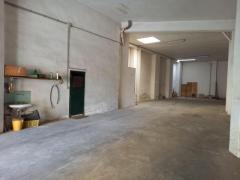 VENDESI GARAGE SU VIA GRAVINA DI 1500 MQ