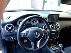 Vedo Mercedes classe a 180premium