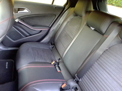 Vedo Mercedes classe a 180premium