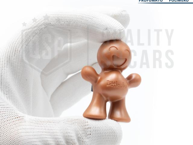 PROFUMATORE Auto Omino Little Joe® RAME, Applicabile su Bocchette Aria Isuzu | CEDRO 45gg - 2/2