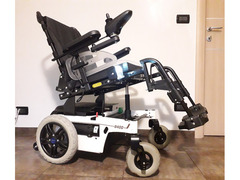 Carrozzina elettrica per disabili, ancora in garanzia un anno