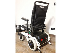 Carrozzina elettrica per disabili, ancora in garanzia un anno