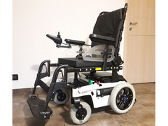 Carrozzina elettrica per disabili, ancora in garanzia un anno