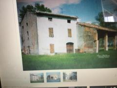 Vendo rustico sito tra Soragna e roncole Verdi ampio lotto terreno di edificabile 4000 metri quadrat