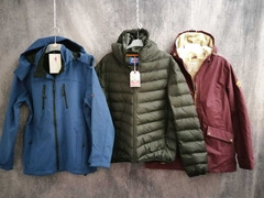 Stock di capispalla mix brand 80 pezzi